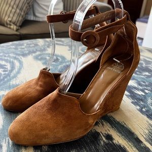 DEE KELLER Sz 38.5/US8 Brown Suede Wedge heels&ankle strap Gently Worn Orig $350